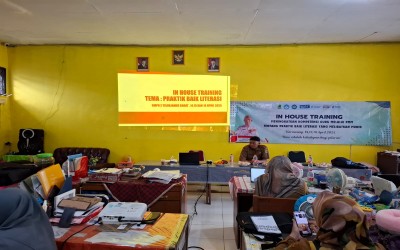 IN HOUSE TRAINING MENINGKATKAN KOMPETENSI GURU MELALUI PMM TENTANG PRAKTIK BAIK LITERASI YANG MELIBATKAN MURID